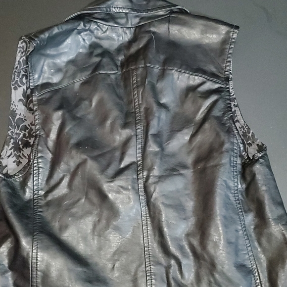 Faux Leather Vest - Picture 4 of 5
